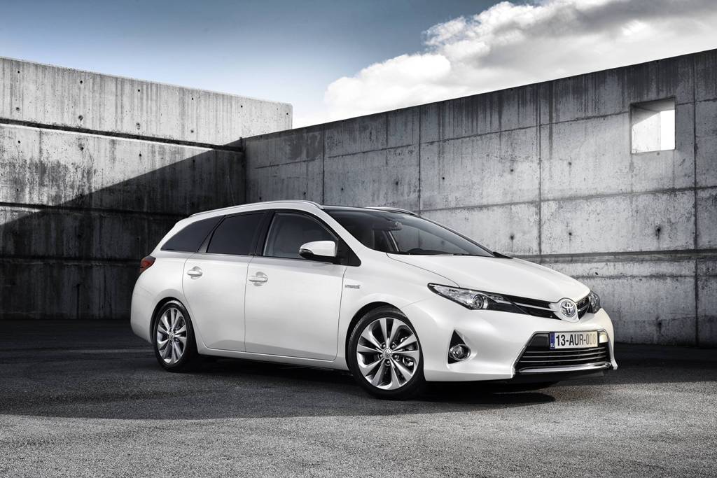 Toyota Auris TS