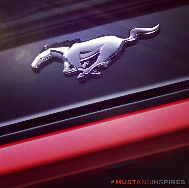 Il prossimo 5 dicembre Ford svelerà al mondo la nuova Mustang, che per la prima volta sarà in vendita anche in Europa. La Mustang, che giunge alla sesta generazione, il prossimo anno festeggerà i 50 anni di produzione